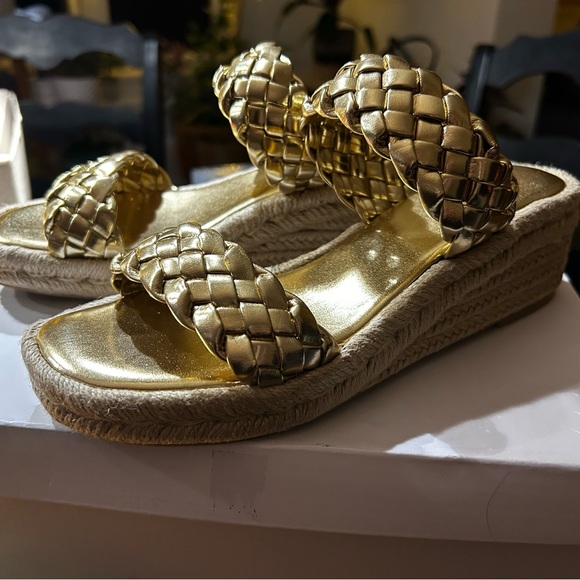 Sandales - Picture 1 of 4